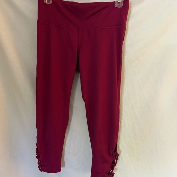 Set‎ of 2 Capri Activewear leggings - Picture 1 of 12